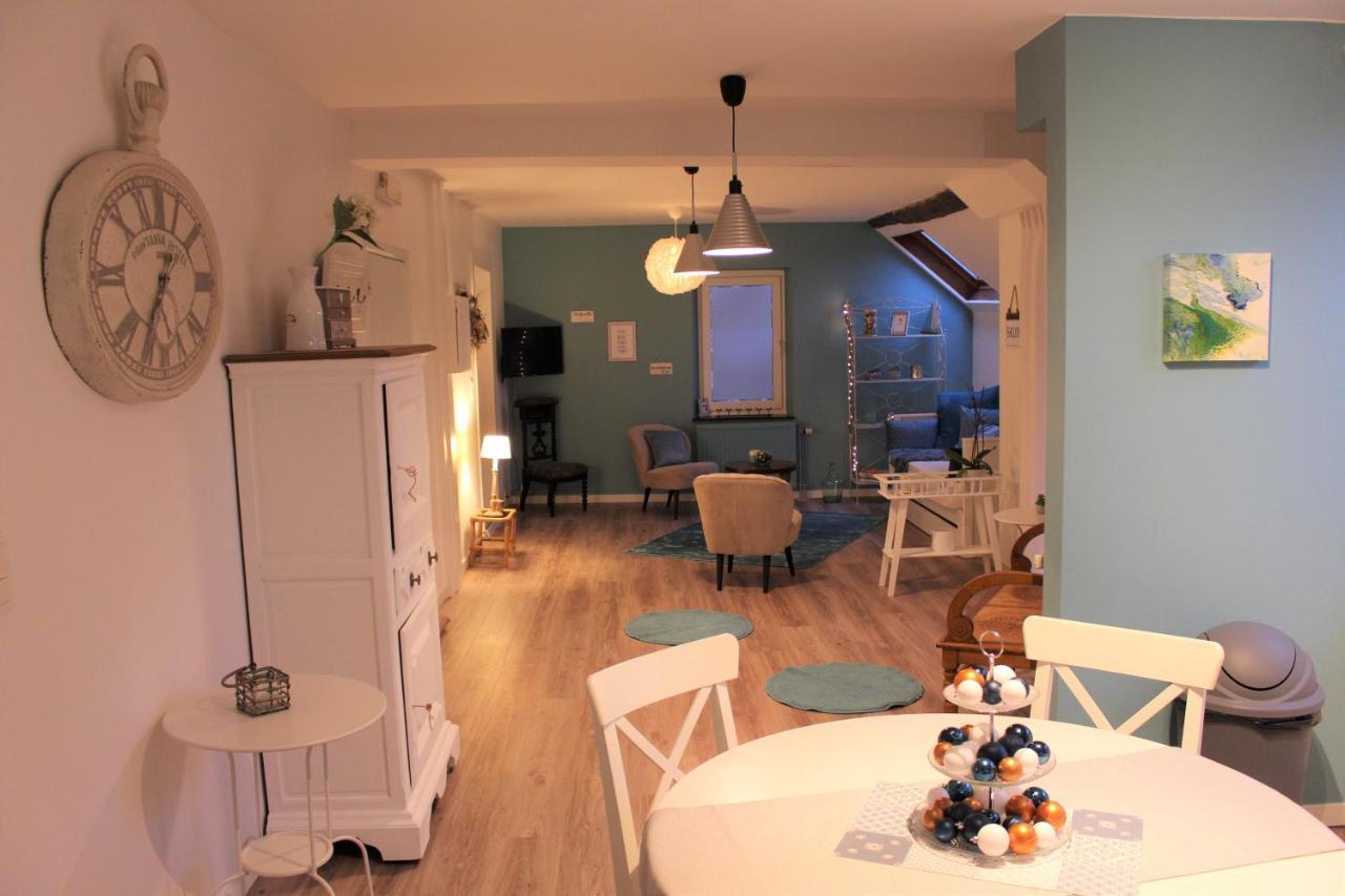 Apartmán Logis Le P'Tit Rouillon Au Rythme De La Meuse Annevoie-Rouillon Exteriér fotografie